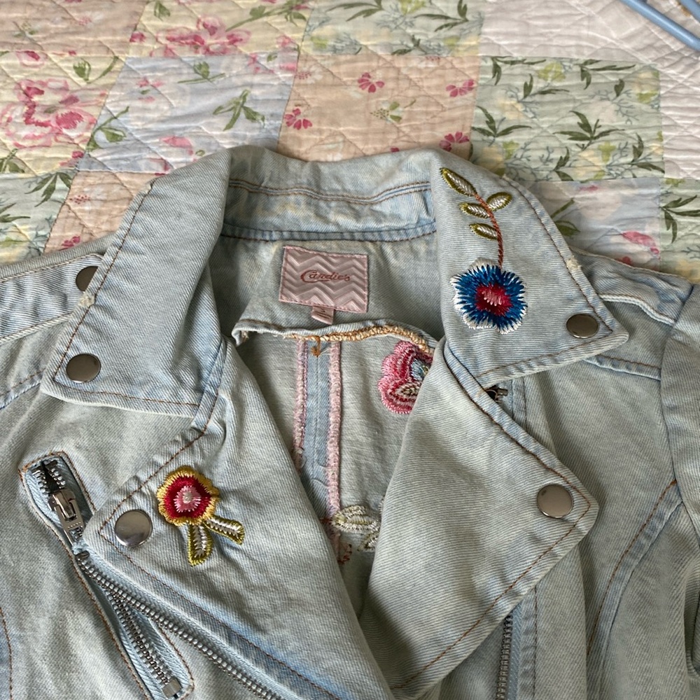 Embroidery crop cut jean jacket